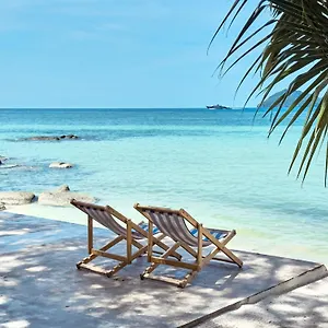 Surat Thani hotels &amp; apartments, all accommodations in Surat Thani
